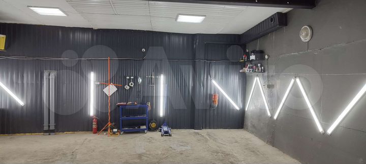 Гараж, > 30 м²