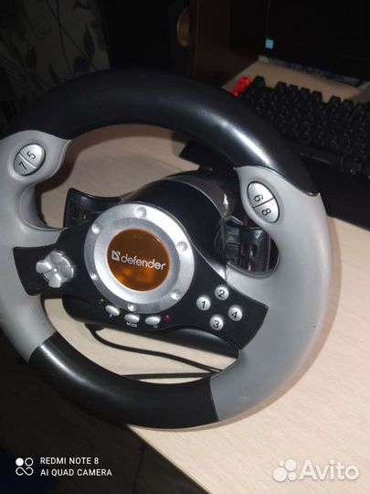 Игровой руль с педалями для пк