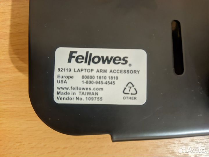 Аксессуары для крепления на кроштейн ноутбука