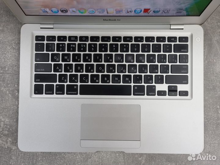 Ноутбук MacBook Air 13 (середина 2009 года)