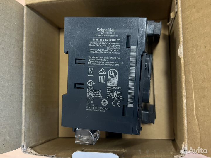 Schneider Electric TM221C16T