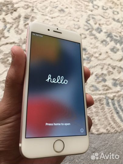 Телефон iPhone 6s