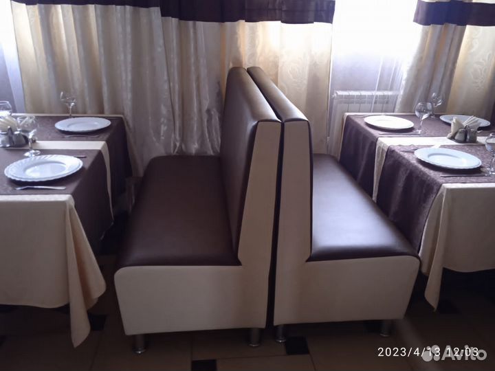 Диваны столы стулья