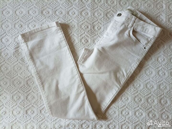 Летняя капсула футболка и джинсы капри белые 40 42