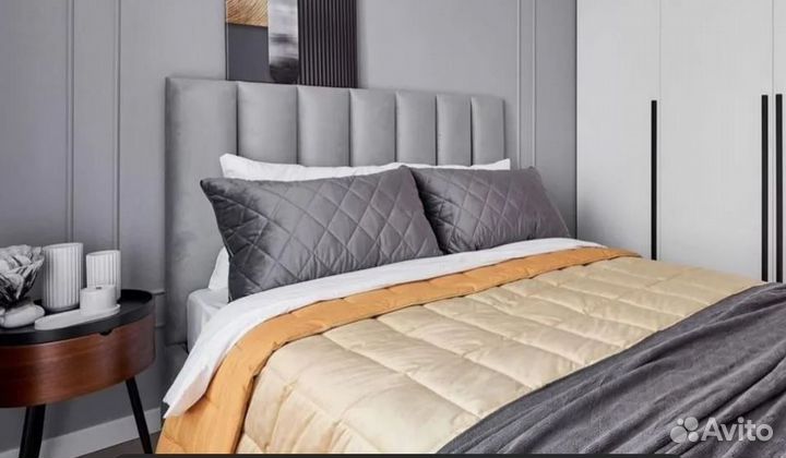 Кровать с мягким изголовьем 160 200