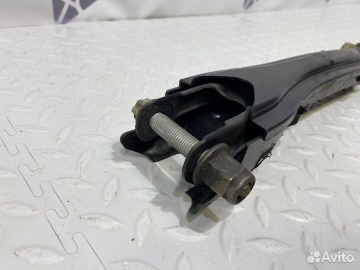 Рычаг подвески нижний задний правый Mercedes Glc