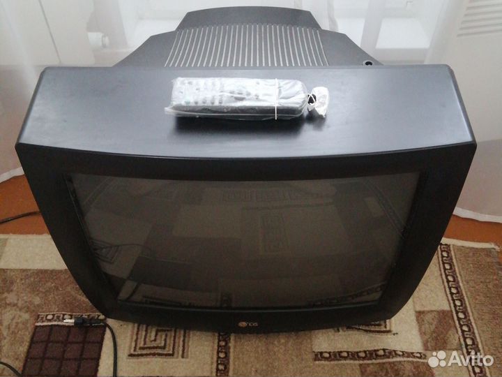 Продам телевизор