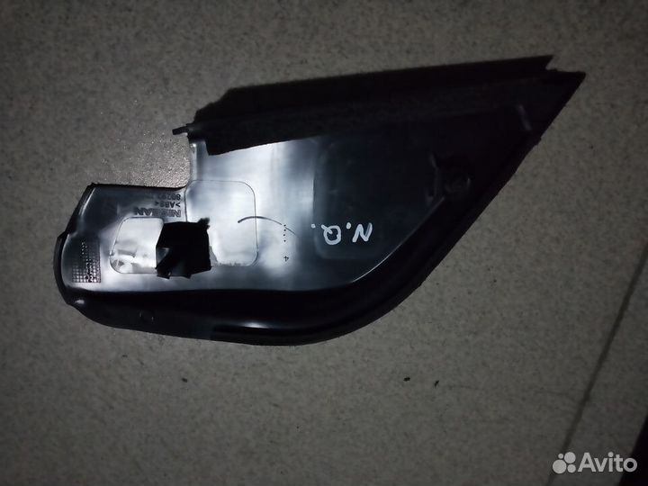 Обшивка зеркала бокового Nissan Qashqai J10