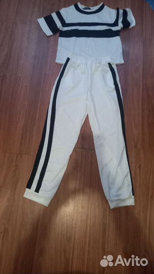 Спортивный костюм женский