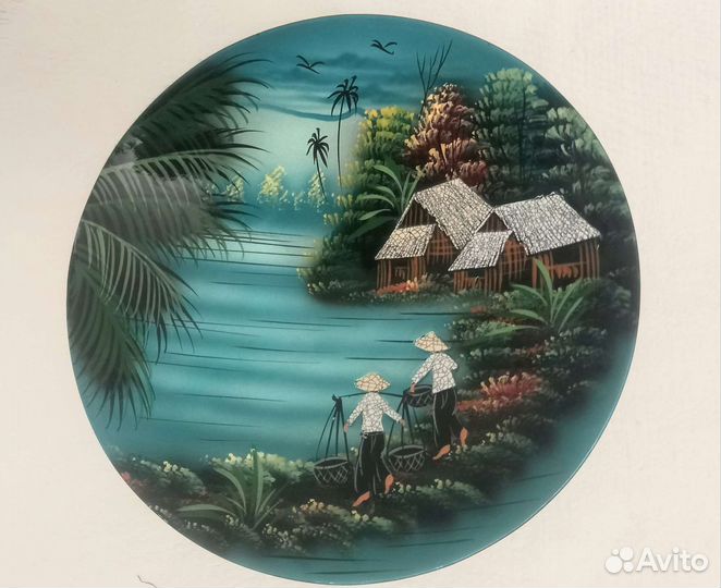 Сувенирная декоративная тарелка из Вьетнама