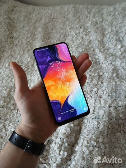 Samsung Galaxy A50, 6/128 ГБ