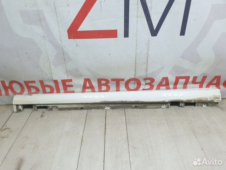 Накладка порога Mercedes E W213 2017-Нв