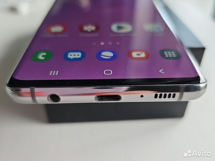 Samsung Galaxy S10+, 8/128 ГБ