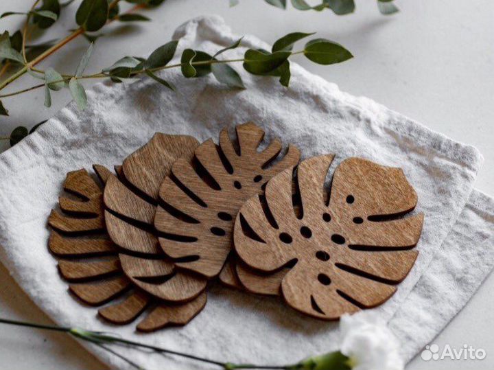 Подставки под горячее и стаканы из дерева