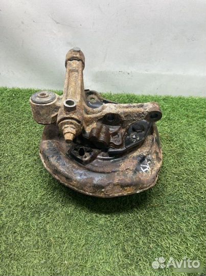 Ступица задняя левая Toyota Curren 1995