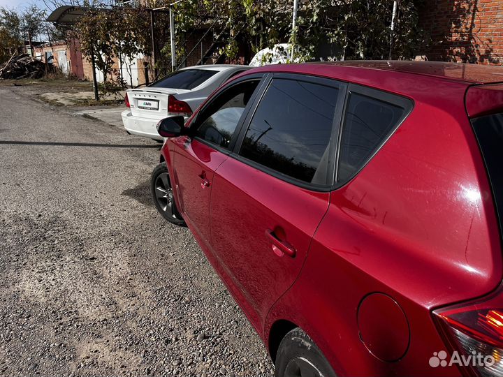 Kia Ceed 2.0 AT, 2011, 243 000 км