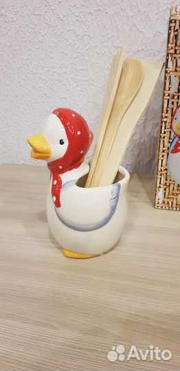 Подставка для кухонных принадлежностей