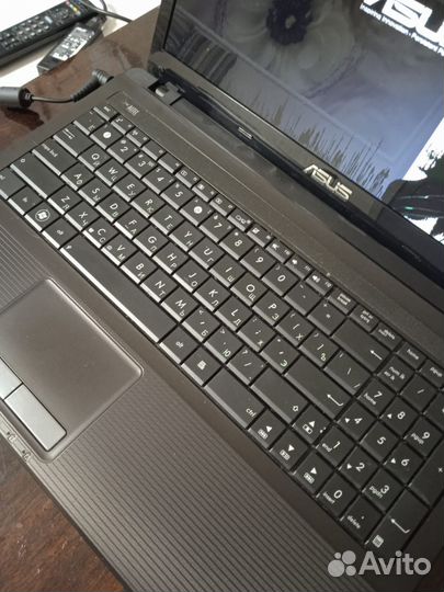 Ноутбук asus X53U