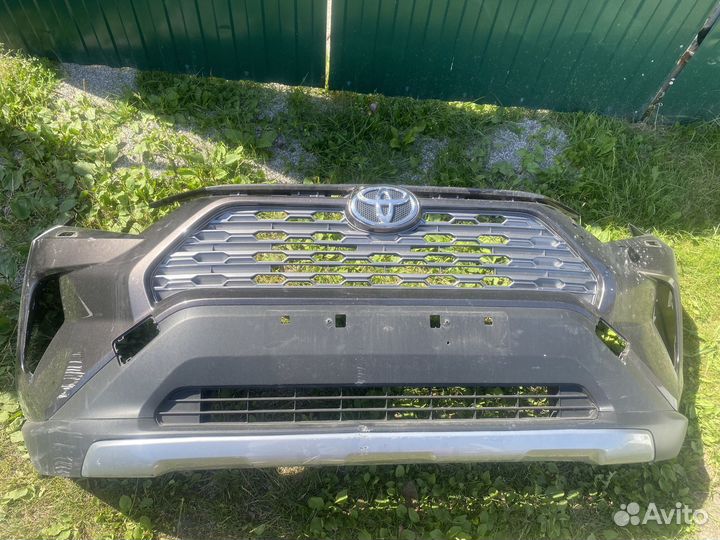 Toyota Rav 4 передний бампер