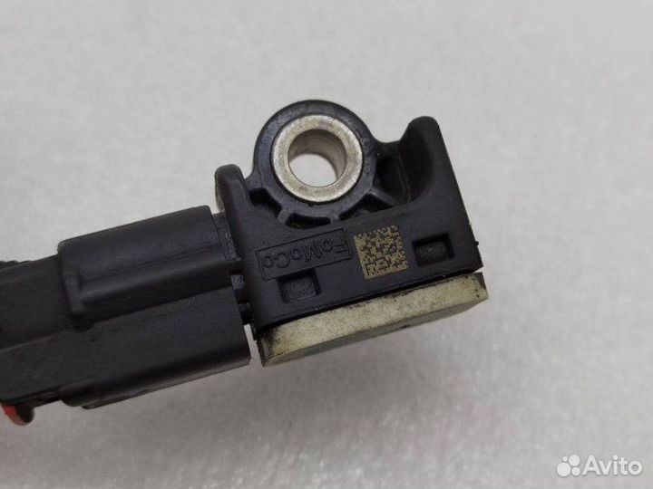 Датчик удара передний Mazda 3 BL Z6 2013