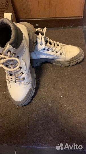 Обувь женская