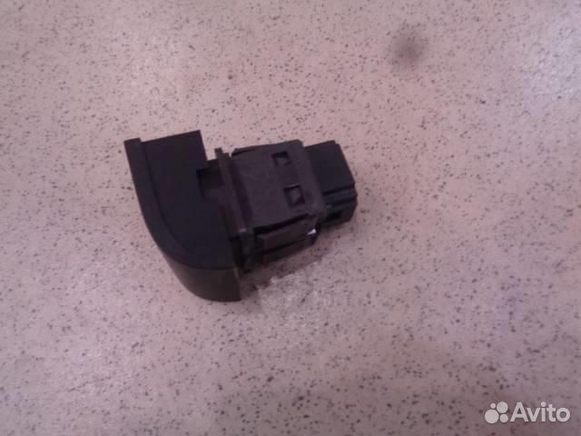 Кнопка центрального замка Peugeot 207 2006-2012