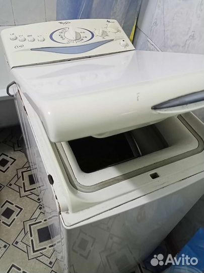 Стиральная машина с вертикальной загрузкой