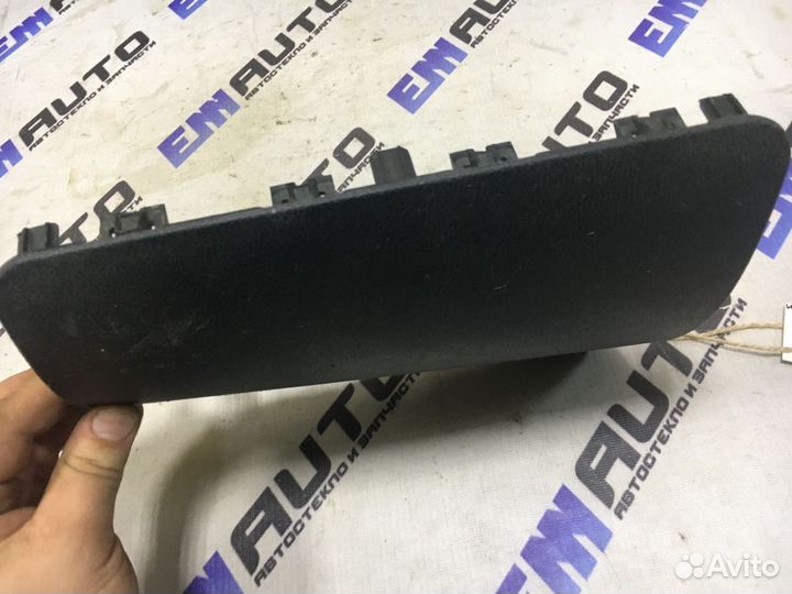 Накладка торпедо правая Лада Гранта