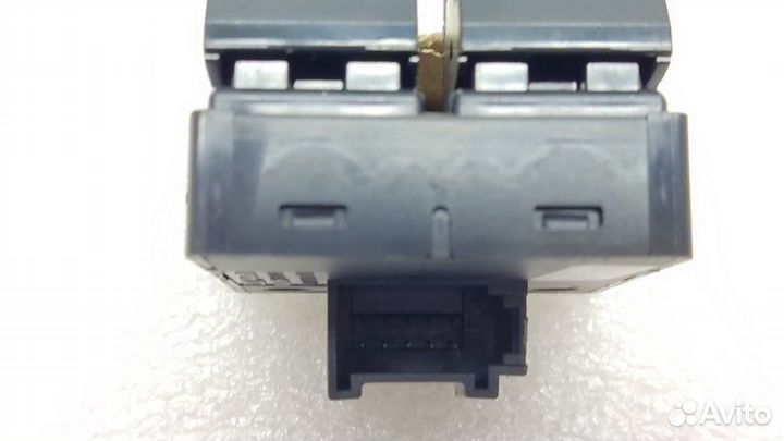 Кнопка стеклоподъемника задняя Audi Q8 4MN dhxa