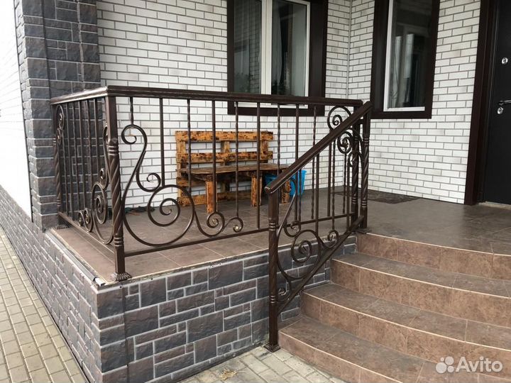 Перила на лестницу ковка