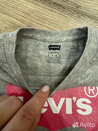 Футболка levi's для девочки