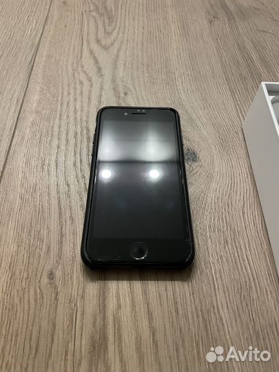 iPhone 7, 32 ГБ