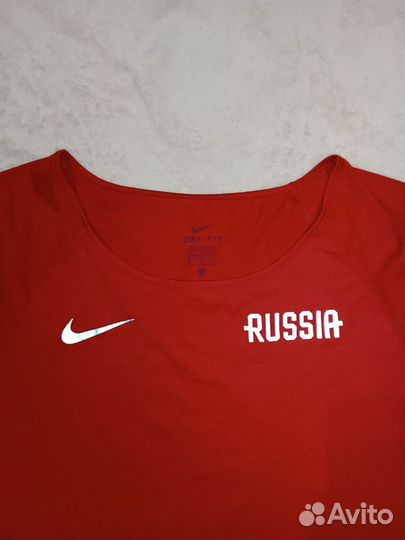 Футболка спортивная Nike