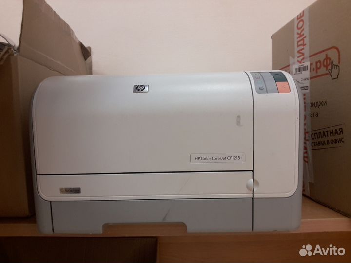 Принтер HP color Laser jet cp1215