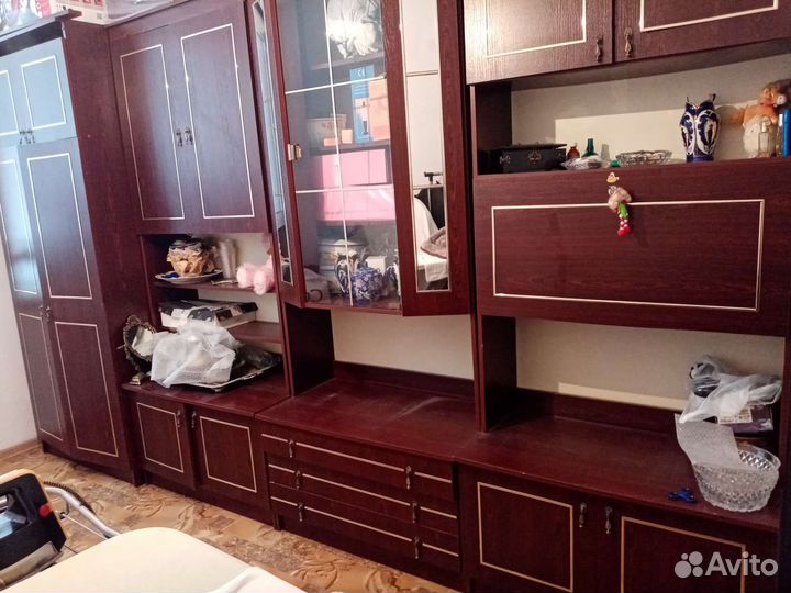 Стенка в гостиную