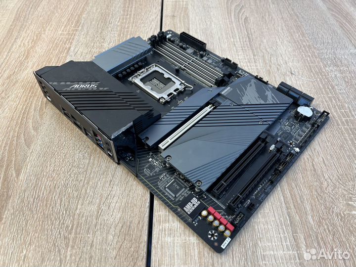 Gigabyte Z690 aorus elite