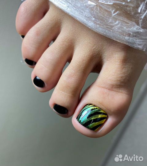 Маникюр, педикюр