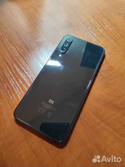 Xiaomi Mi 9 SE, 6/128 ГБ