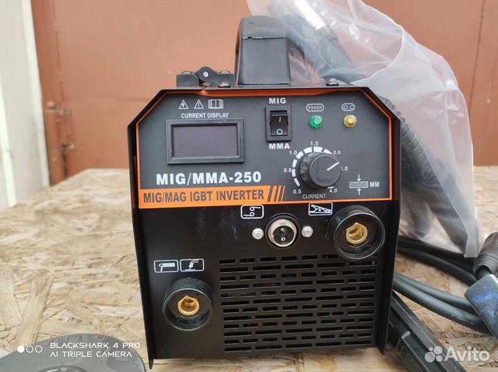 Сварочный полуавтомат (без газа) MIG/MMA-250