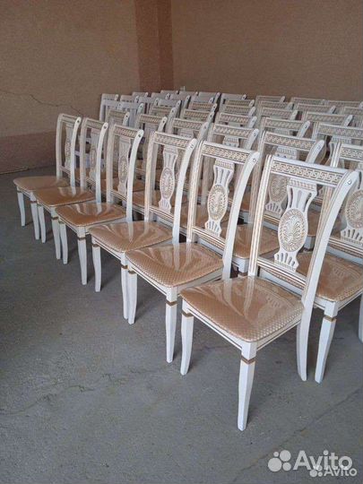 Стулья Версачи