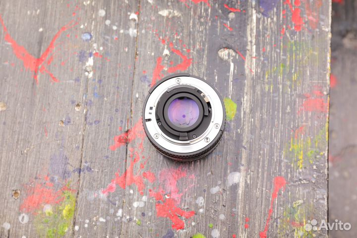 Nikon 50mm f/1.8D AF Nikkor s/n 900