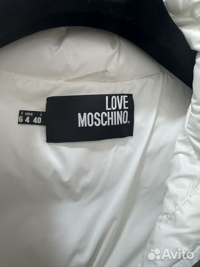 Love moschino куртка