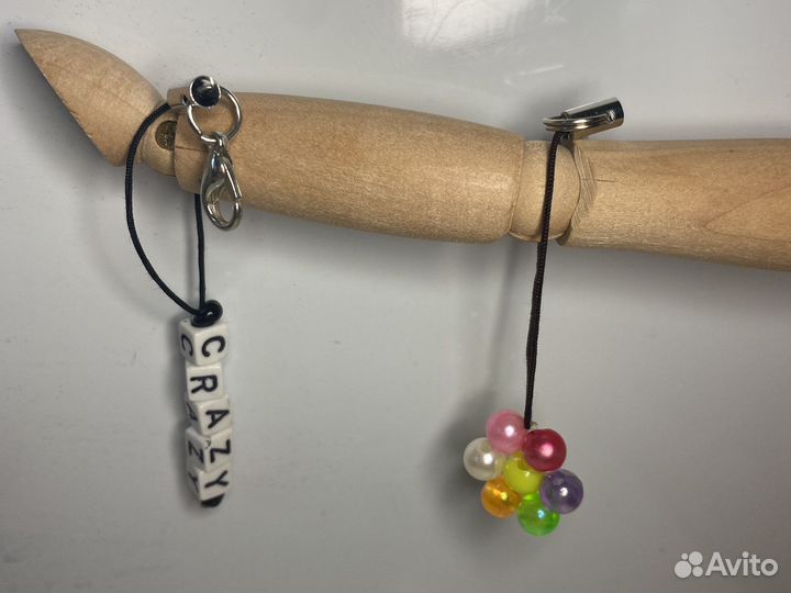 Брелки из бусин