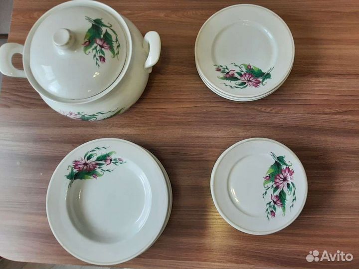 Сервиз столовый