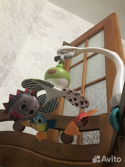 Мобиль на детскую кроватку