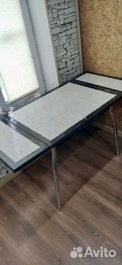 Кухонный стол