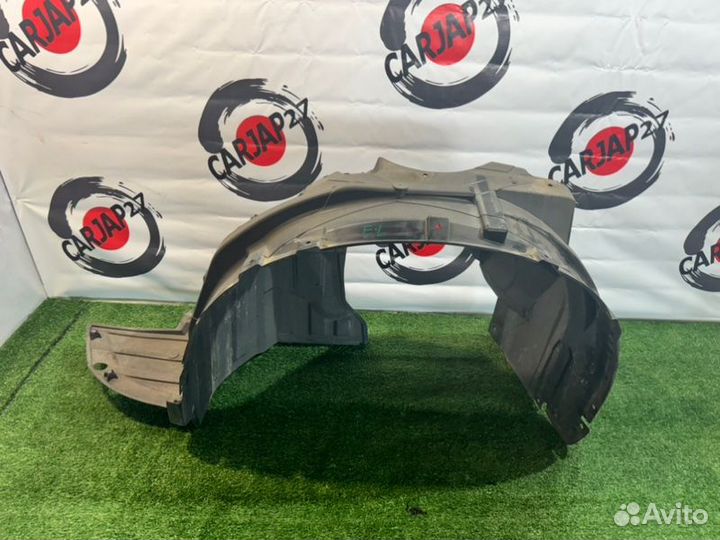 Подкрылок передний левый Suzuki Escudo YE21S M16A
