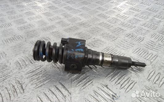 Форсунка дизельная volkswagen passat B6 (HEA26AL02