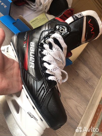 Хоккейные коньки bauer vapor 4x fit 2, размер 6,5