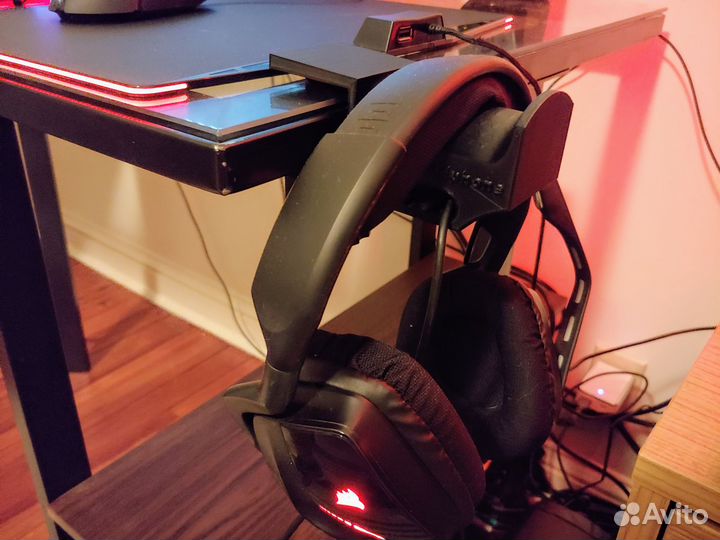 Держатель для наушников